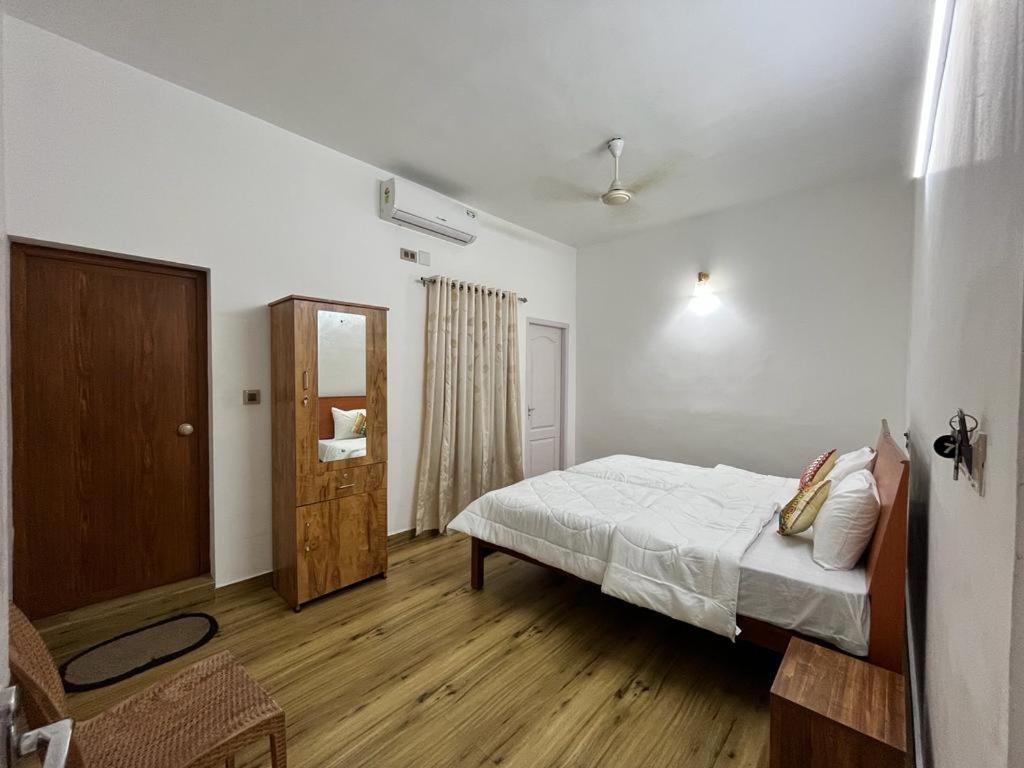 Tess Holistay Fort Kochi Экстерьер фото